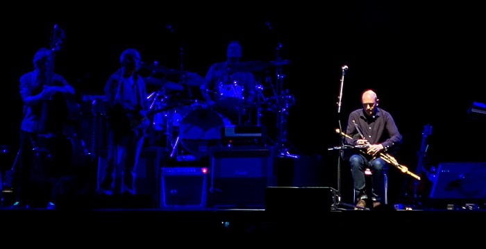 Mediolanum Forum: Mark Knopfler Assago Mike McGoldrick