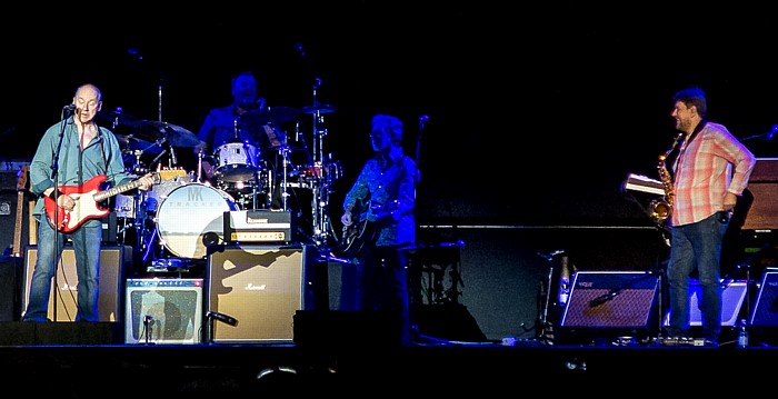 Mediolanum Forum: Mark Knopfler Assago Mark Knopfler und Nigel Hitchcock
