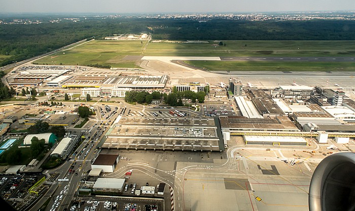 Mailand Aeroporto di Milano-Malpensa 2015-05-29 Flug EZY2555 Mailand-Malpensa (MXP/LIMC) - München Franz Josef Strauß (MUC/EDDM) Luftbild aerial photo