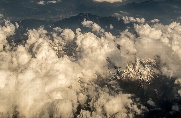 Alpen 2015-05-29 Flug EZY2555 Mailand-Malpensa (MXP/LIMC) - München Franz Josef Strauß (MUC/EDDM) Luftbild aerial photo