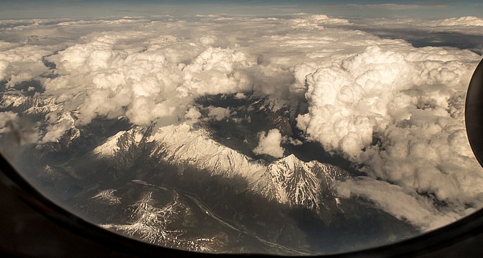 Alpen 2015-05-29 Flug EZY2555 Mailand-Malpensa (MXP/LIMC) - München Franz Josef Strauß (MUC/EDDM) Luftbild aerial photo