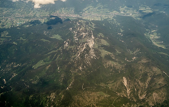 Bayern - Landkreis Bad Tölz-Wolfratshausen: Isarwinkel / Bayerische Voralpen / Isartal 2015-05-29 Flug EZY2555 Mailand-Malpensa (MXP/LIMC) - München Franz Josef Strauß (MUC/EDDM) Achselköpfe Benediktenwand Benediktenwandgruppe Brauneck Jachenau Lenggries Luftbild aerial photo