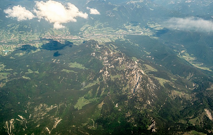 Bayern - Landkreis Bad Tölz-Wolfratshausen: Isarwinkel / Bayerische Voralpen / Isartal 2015-05-29 Flug EZY2555 Mailand-Malpensa (MXP/LIMC) - München Franz Josef Strauß (MUC/EDDM) Achselköpfe Benediktenwand Benediktenwandgruppe Brauneck Jachenau Lenggries Luftbild aerial photo