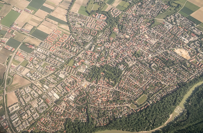 Bayern - Landkreis München: Ismaning 2015-05-29 Flug EZY2555 Mailand-Malpensa (MXP/LIMC) - München Franz Josef Strauß (MUC/EDDM) Luftbild aerial photo