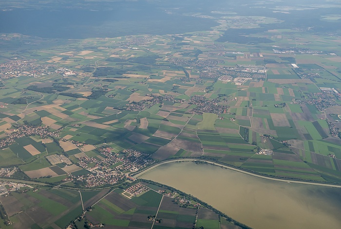 Bayern - Landkreis Erding / Landkreis München / Landkreis Ebersberg 2015-05-29 Flug EZY2555 Mailand-Malpensa (MXP/LIMC) - München Franz Josef Strauß (MUC/EDDM) Finsing Luftbild aerial photo