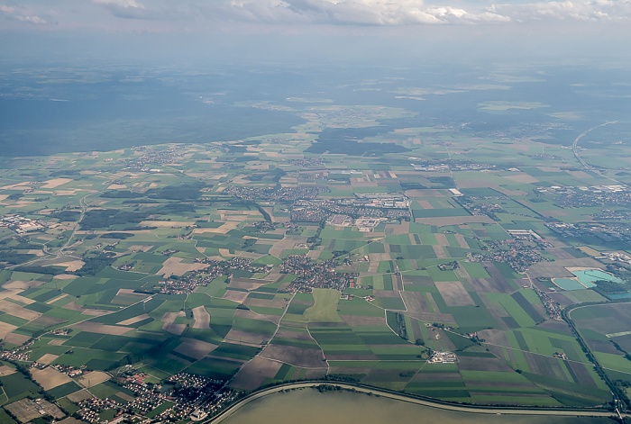 Bayern - Landkreis Ebersberg 2015-05-29 Flug EZY2555 Mailand-Malpensa (MXP/LIMC) - München Franz Josef Strauß (MUC/EDDM) Ebersberger Forst Pliening Poing Luftbild aerial photo