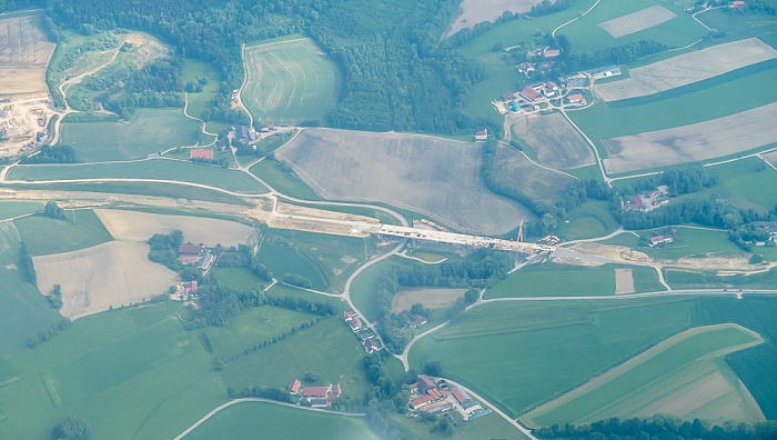 Bayern - Landkreis Erding: Bauarbeiten an der künftigen Bundesautobahn A 94 - Brücke über das Lappachtal 2015-05-29 Flug EZY2555 Mailand-Malpensa (MXP/LIMC) - München Franz Josef Strauß (MUC/EDDM) Luftbild aerial photo