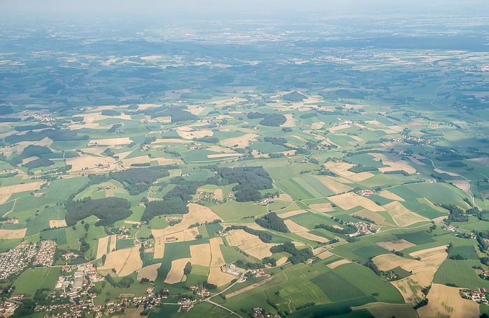 Bayern - Landkreis Mühldorf am Inn: Buchbach 2015-05-29 Flug EZY2555 Mailand-Malpensa (MXP/LIMC) - München Franz Josef Strauß (MUC/EDDM) Luftbild aerial photo