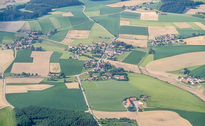 Bayern - Landkreis Erding: Niederstraubing (Steinkirchen) 2015-05-29 Flug EZY2555 Mailand-Malpensa (MXP/LIMC) - München Franz Josef Strauß (MUC/EDDM) Luftbild aerial photo