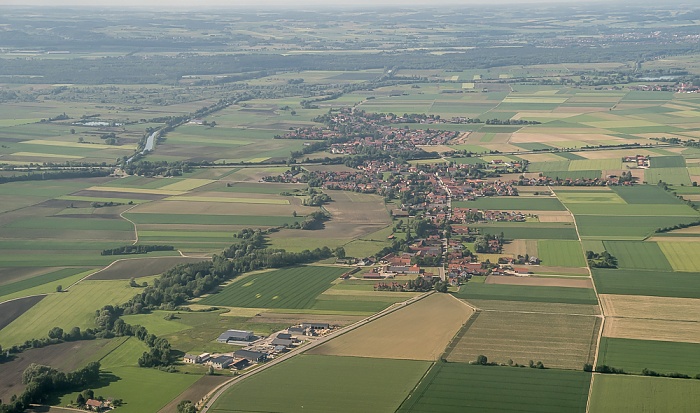Bayern - Landkreis Erding: Berglern 2015-05-29 Flug EZY2555 Mailand-Malpensa (MXP/LIMC) - München Franz Josef Strauß (MUC/EDDM) Mittlere-Isar-Kanal Sempt-Flutkanal Luftbild aerial photo
