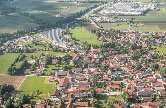 Bayern - Landkreis Erding: Eitting 2015-05-29 Flug EZY2555 Mailand-Malpensa (MXP/LIMC) - München Franz Josef Strauß (MUC/EDDM) Mittlere-Isar-Kanal Luftbild aerial photo