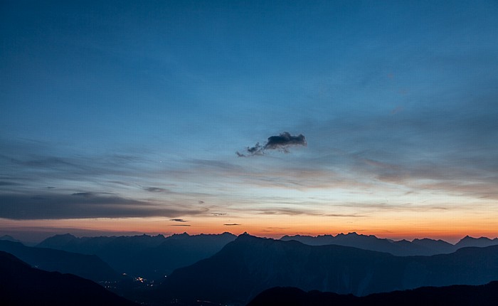 Blick von der Bielefelder Hütte (v.u.): Inntal, Tschirgant und Lechtaler Alpen Hochoetz