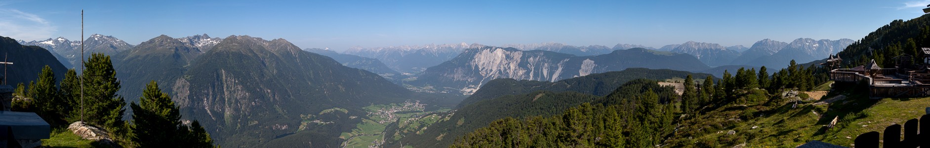 Blick von der Bielefelder Hütte: Ötztaler Alpen, Ötztal, Inntal, Lechttaler Alpen und Mieminger Kette Hochoetz