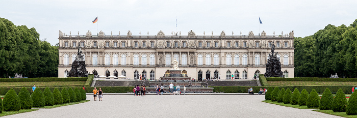 Herreninsel Schlosspark Herrenchiemsee und Schloss Herrenchiemsee Famabrunnen Fortunabrunnen Latonabrunnen