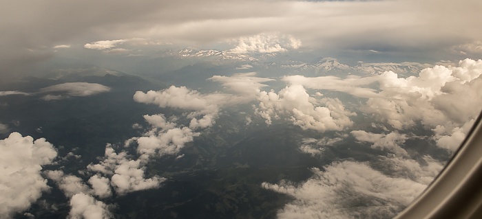 Alpen 2015-07-22 Flug DLA8196 München Franz Josef Strauß (MUC/EDDM) - Florenz (FLR/LIRQ) Luftbild aerial photo