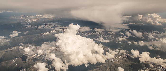 Alpen 2015-07-22 Flug DLA8196 München Franz Josef Strauß (MUC/EDDM) - Florenz (FLR/LIRQ) Luftbild aerial photo