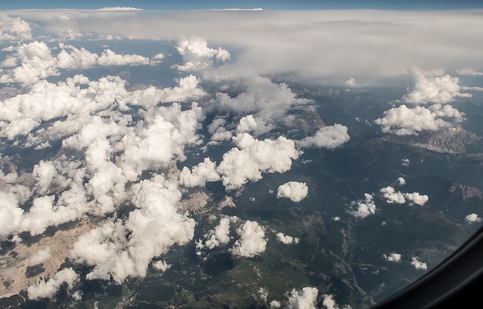 Alpen 2015-07-22 Flug DLA8196 München Franz Josef Strauß (MUC/EDDM) - Florenz (FLR/LIRQ) Luftbild aerial photo