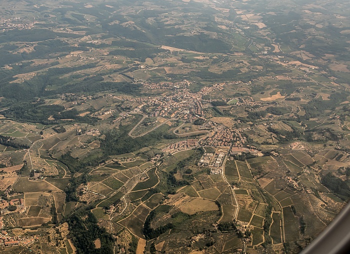 Toskana 2015-07-22 Flug DLA8196 München Franz Josef Strauß (MUC/EDDM) - Florenz (FLR/LIRQ) Luftbild aerial photo