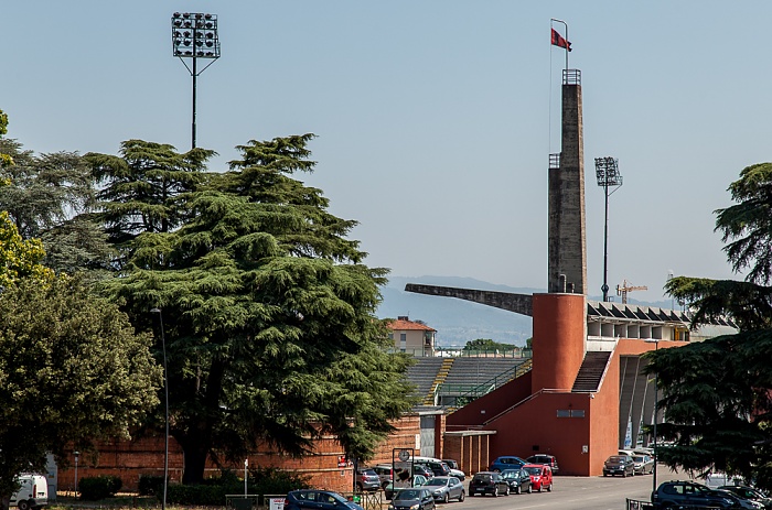 Blick vom Befestigungswall (Mura di Lucca): Stadio Porta Elisa Lucca