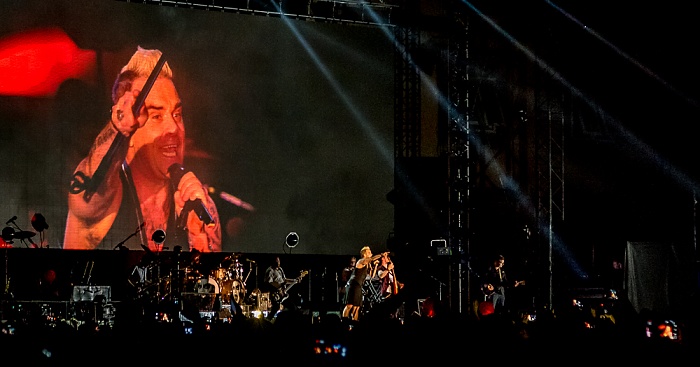 Piazza Napoleone (Lucca Summer Festival): Robbie Williams Lucca