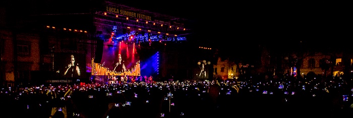 Piazza Napoleone (Lucca Summer Festival): Robbie Williams Lucca