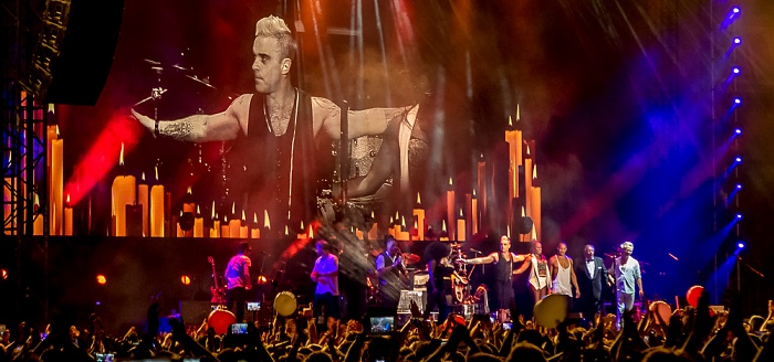 Piazza Napoleone (Lucca Summer Festival): Robbie Williams Lucca