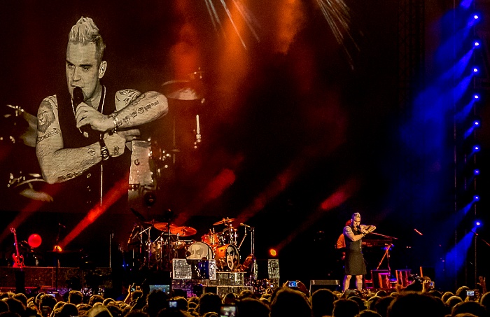 Piazza Napoleone (Lucca Summer Festival): Robbie Williams Lucca