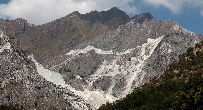 Carrara Apuanische Alpen (Bacino di Colonnata): Marmor-Steinbrüche