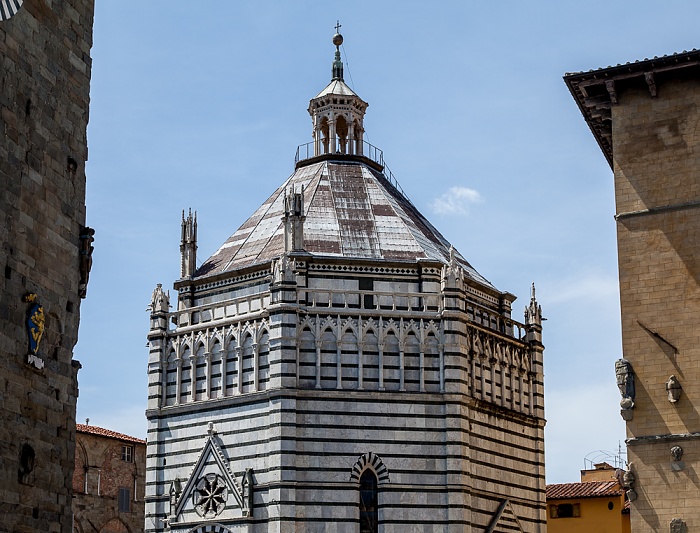 Centro Storico: Battistero di San Giovanni in corte Pistoia