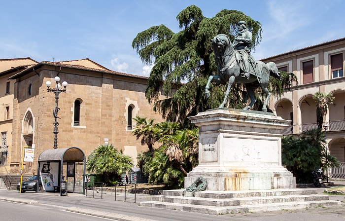 Pistoia Centro Storico: Piazza Giuseppe Garibaldi - Giuseppe-Garibaldi-Reiterdenkmal