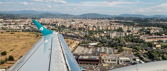 Flughafen Florenz (Aeroporto di Firenze-Peretola “Amerigo Vespucci”) 2015-07-26 Flug DLA8197 Florenz (FLR/LIRQ) - München Franz Josef Strauß (MUC/EDDM) Dom Luftbild aerial photo