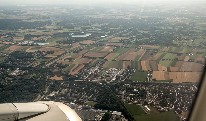 Bayern - Landkreis Dachau: Karlsfeld 2015-07-26 Flug DLA8197 Florenz (FLR/LIRQ) - München Franz Josef Strauß (MUC/EDDM) Luftbild aerial photo