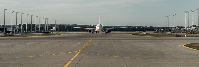 München Flughafen Franz Josef Strauß 2015-07-26 Flug DLA8197 Florenz (FLR/LIRQ) - München Franz Josef Strauß (MUC/EDDM)