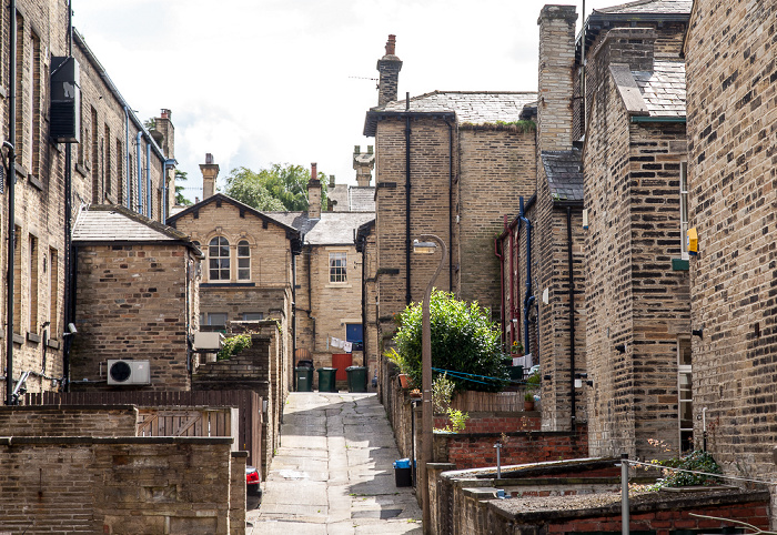 City of Bradford Saltaire: Saltaire Village