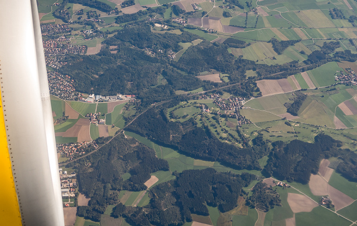 Bayern 2015-10-03 Flug VLG1813 München Franz Josef Strauß (MUC/EDDM) - Barcelona (BCN/LEBL) Luftbild aerial photo