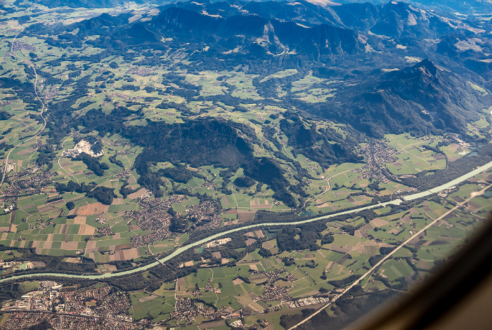 Bayern 2015-10-03 Flug VLG1813 München Franz Josef Strauß (MUC/EDDM) - Barcelona (BCN/LEBL) Luftbild aerial photo