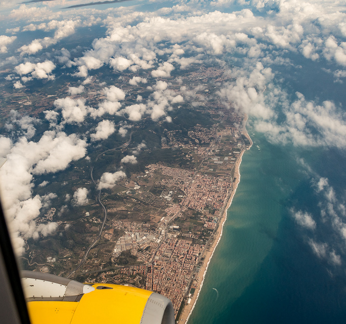 Katalonien 2015-10-03 Flug VLG1813 München Franz Josef Strauß (MUC/EDDM) - Barcelona (BCN/LEBL) Luftbild aerial photo