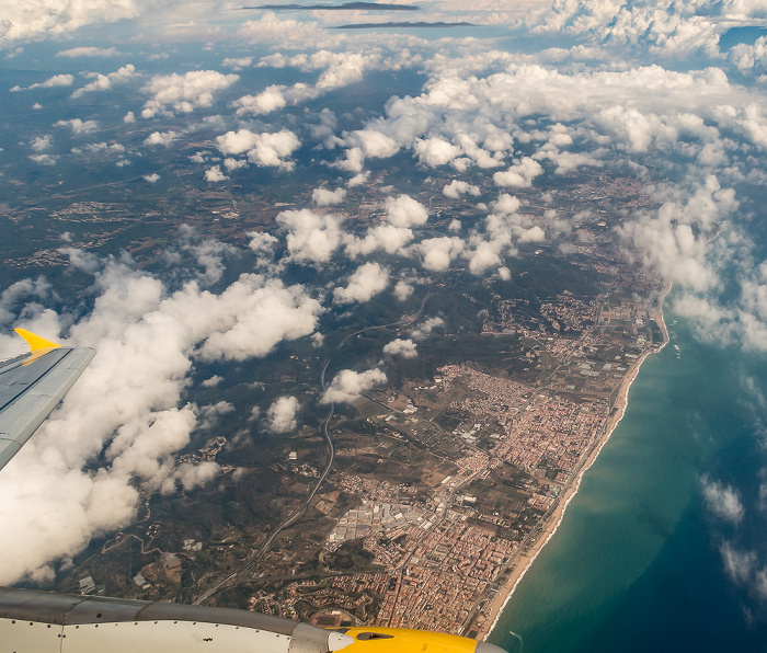 Katalonien 2015-10-03 Flug VLG1813 München Franz Josef Strauß (MUC/EDDM) - Barcelona (BCN/LEBL) Luftbild aerial photo