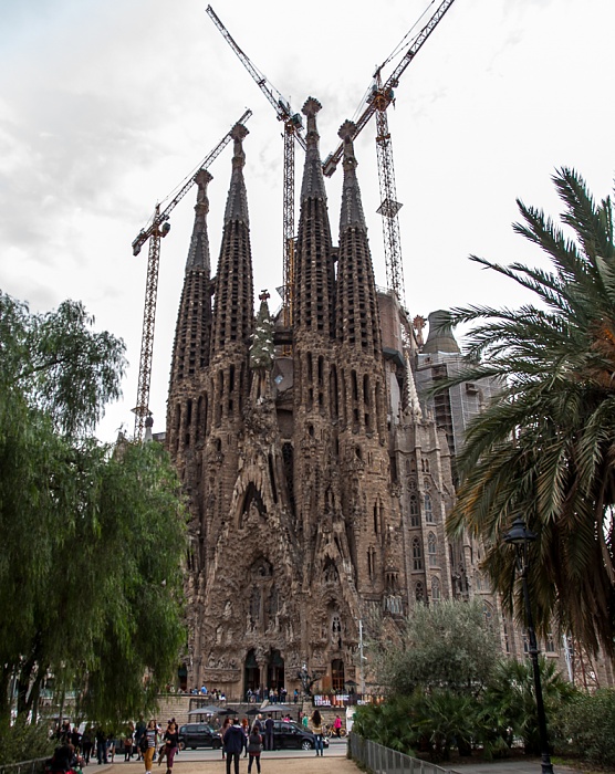 Barcelona Sagrada Família: Geburtsfassade Plaça de Gaudí