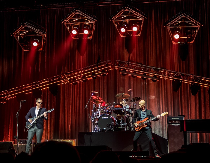 ratiopharm arena: Joe Bonamassa Neu-Ulm