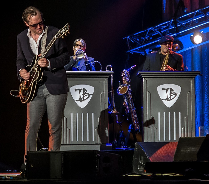 ratiopharm arena: Joe Bonamassa Neu-Ulm