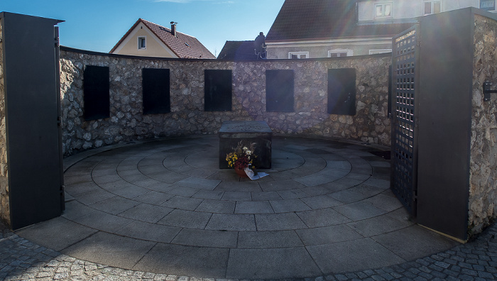 Kirchplatz: Kriegerdenkmal Parsberg