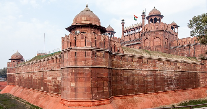 Old Delhi: Red Fort - Lahori Gate