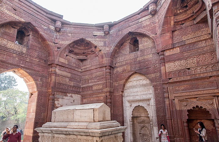 New Delhi: Qutb-Komplex - Iltutmish-Mausoleum Delhi