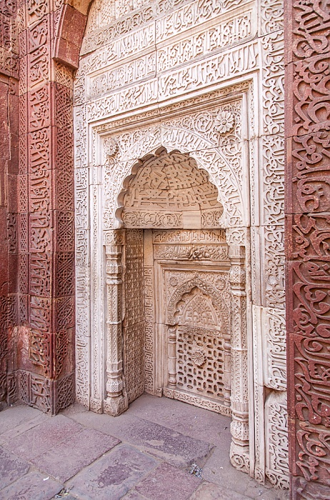 New Delhi: Qutb-Komplex - Iltutmish-Mausoleum Delhi