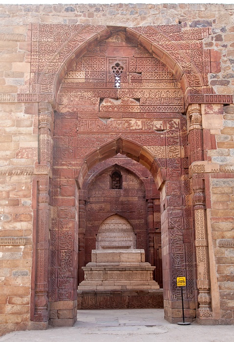 New Delhi: Qutb-Komplex - Iltutmish-Mausoleum