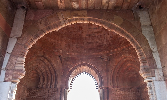 New Delhi: Qutb-Komplex - Quwwat-ul-Islam-Moschee: Alai Darwaza Delhi