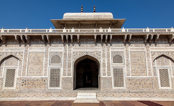 Agra Itimad-ud-Daula-Mausoleum