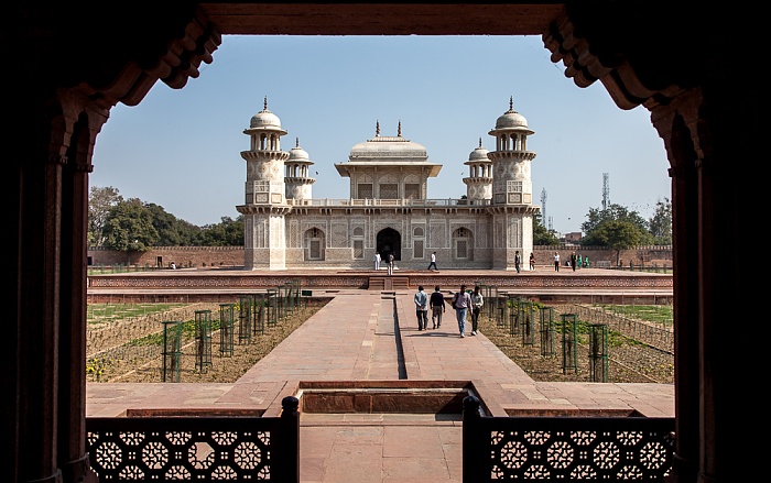 Itimad-ud-Daula-Mausoleum Agra