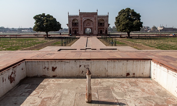 Agra Itimad-ud-Daula-Mausoleum